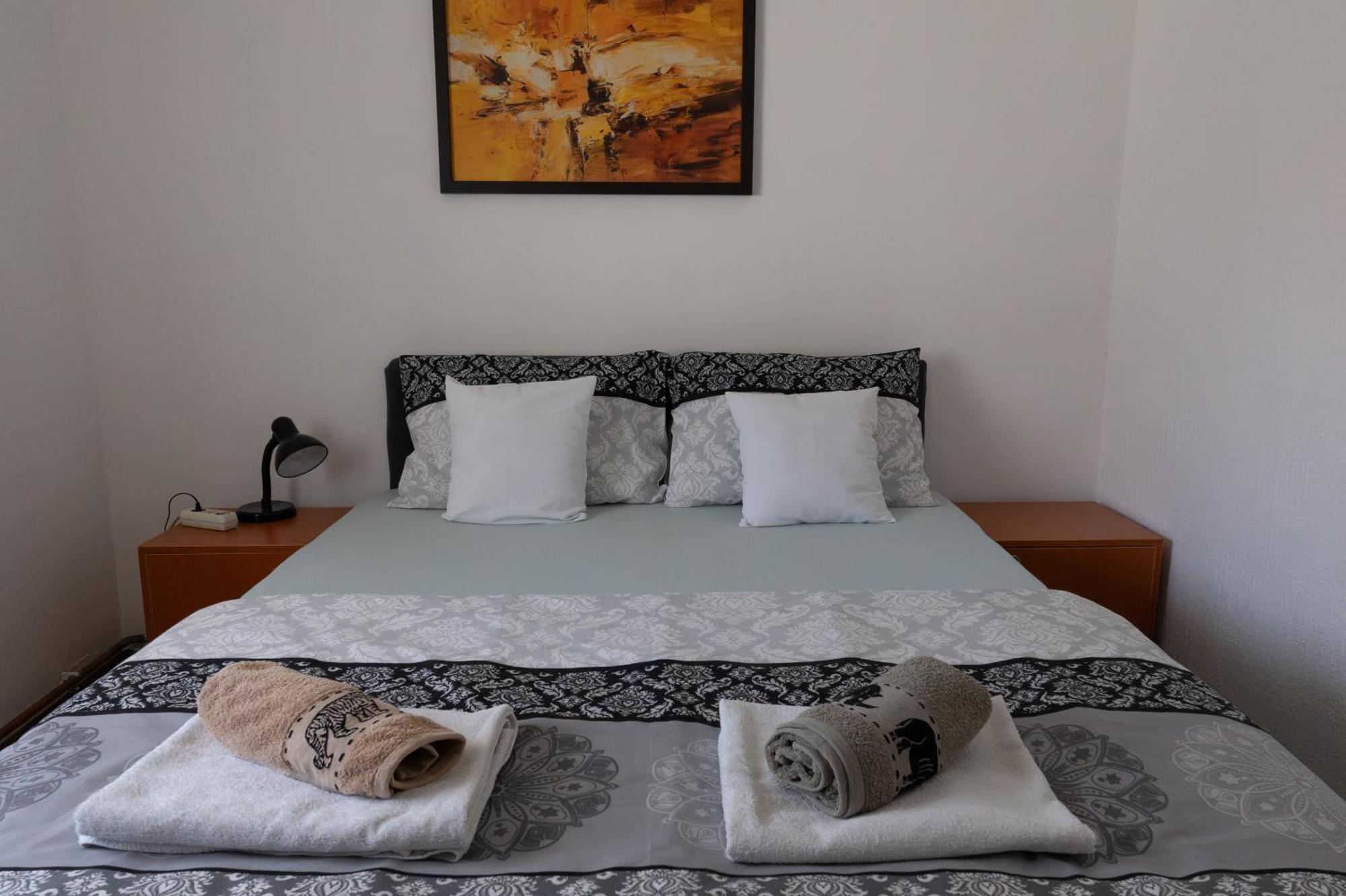 Stari Grad Apartment-Free Parking Сараево Екстериор снимка